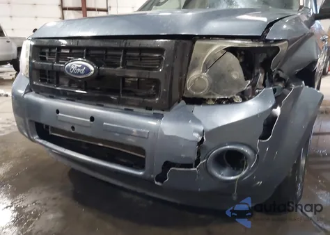 2011 Ford Escape Xlt z USA, uszkodzony, nr VIN 1FMCU9DG8BKA62052